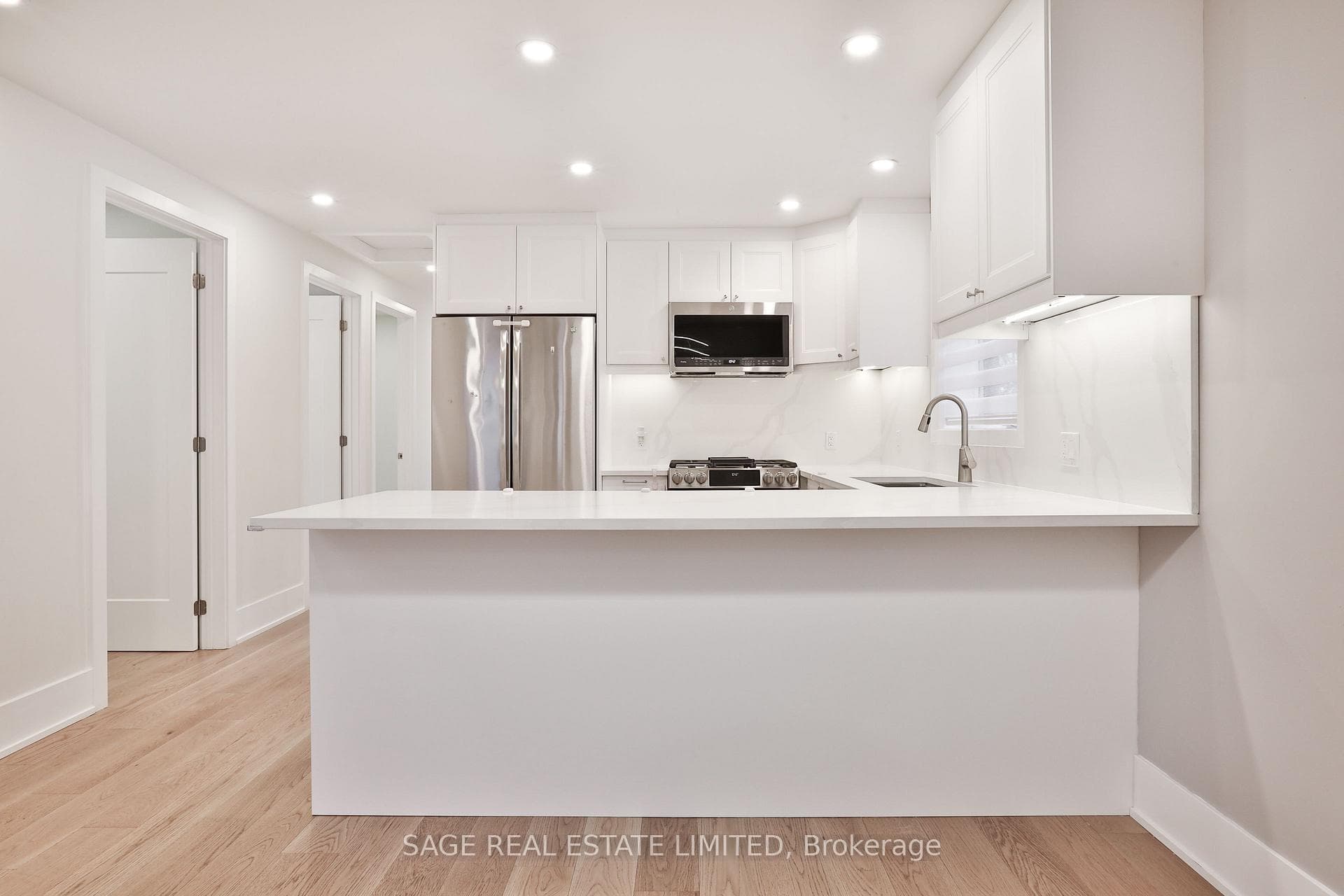 233 Thirtieth Street Unit Main photo 9