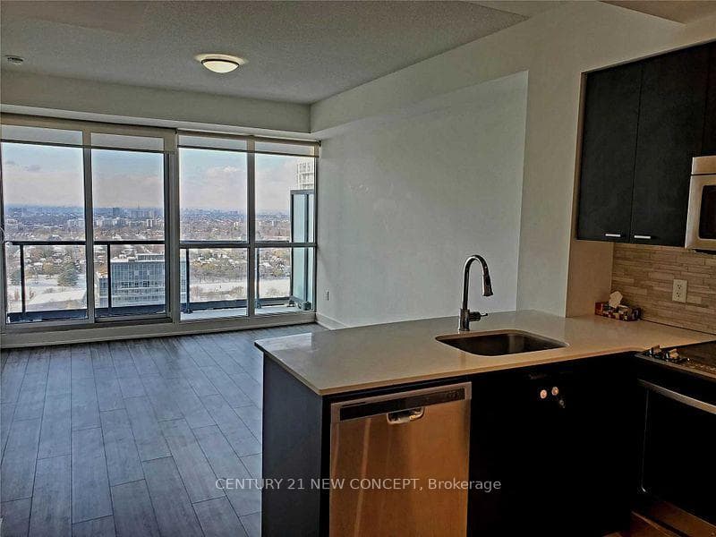 30 Roehampton Avenue Unit 3103 photo 1
