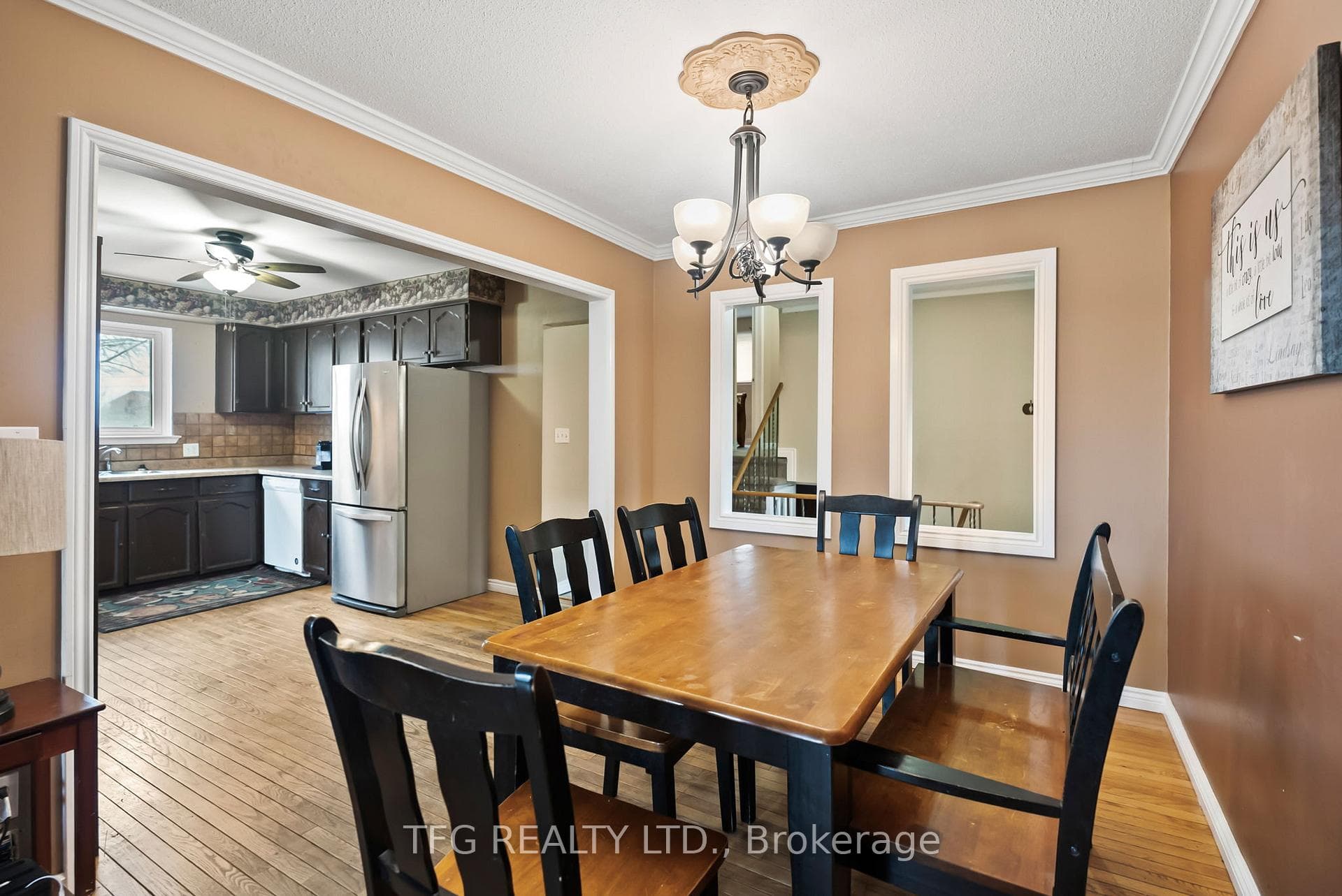 27 Rosalynne Avenue photo 9