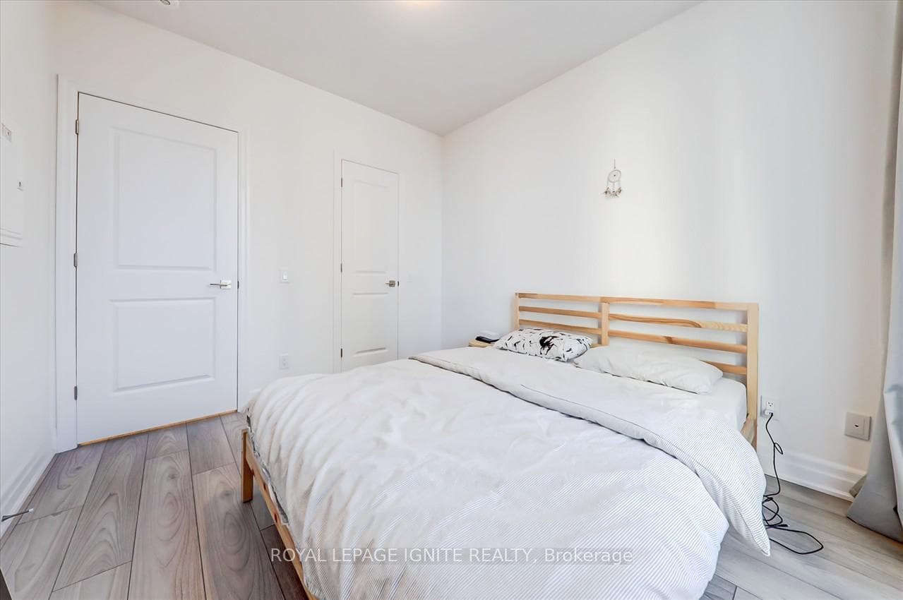 36 Elm Drive Unit 501 photo 17