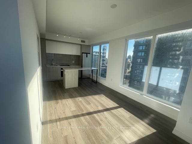 395 Square One Drive Unit 1908 photo 8