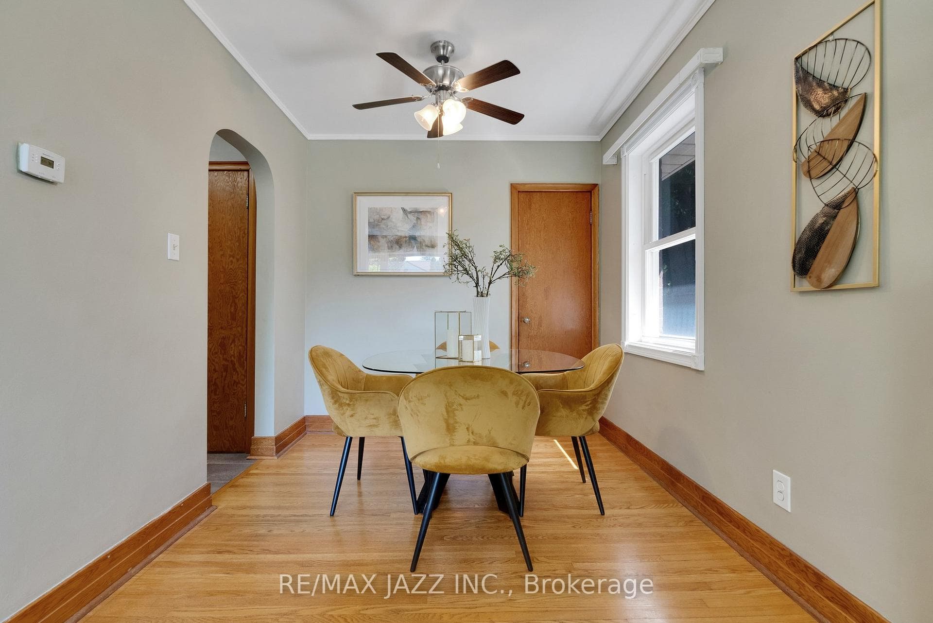 162 Pontiac Avenue photo 8