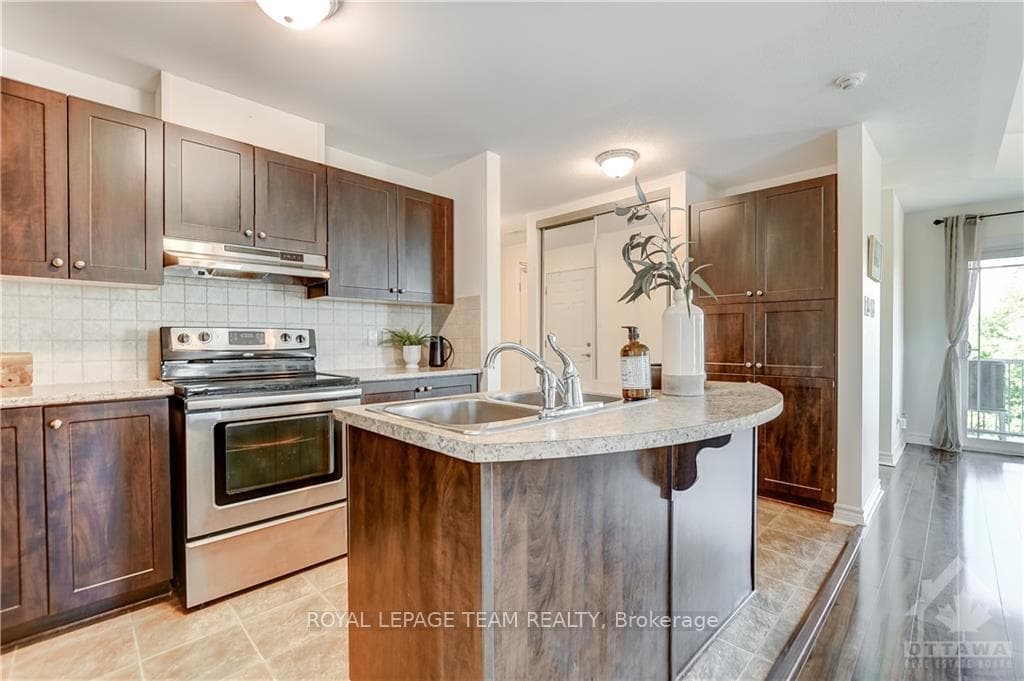385 PASEO Unit 8 photo 15