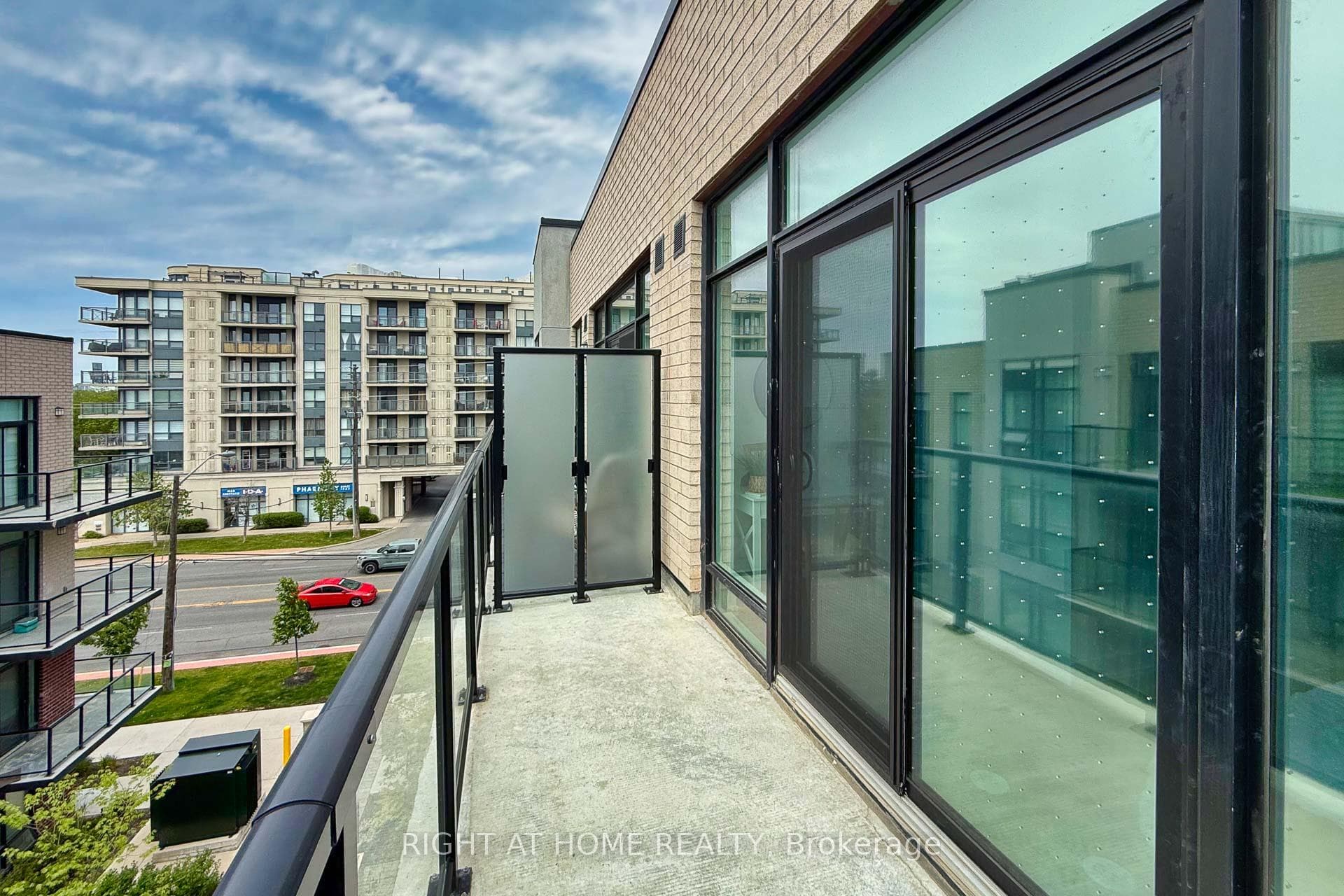871 Sheppard Avenue Unit 33 photo 25
