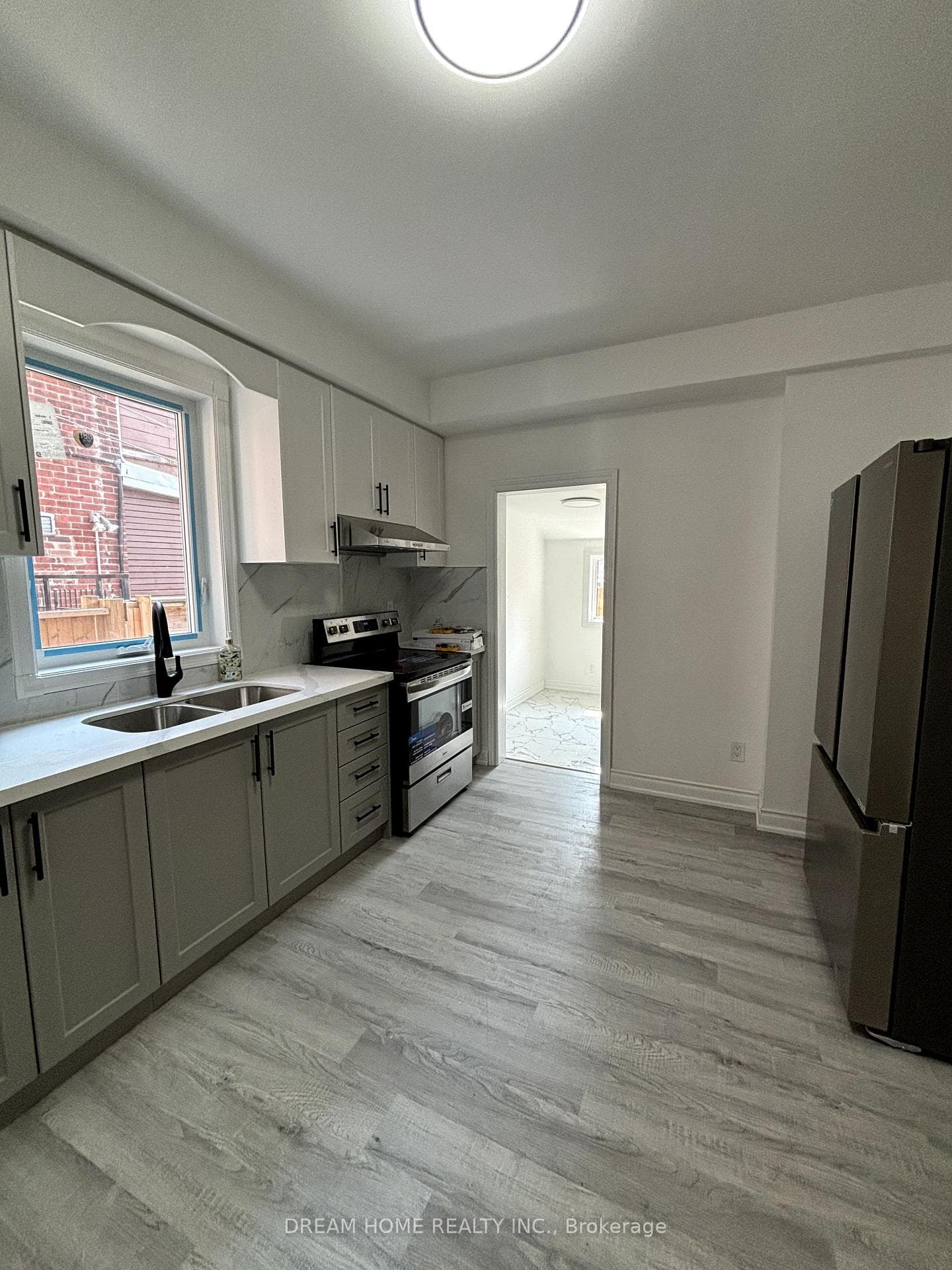 262 clinton Street Unit 203 photo 3