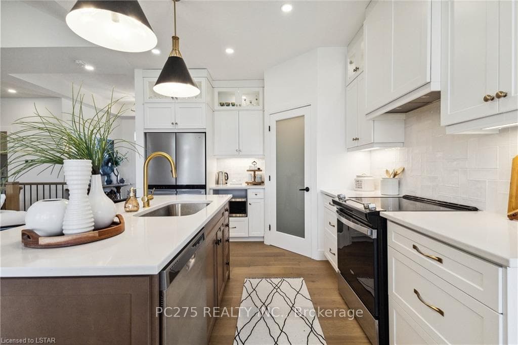 193 COLLINS Way photo 22