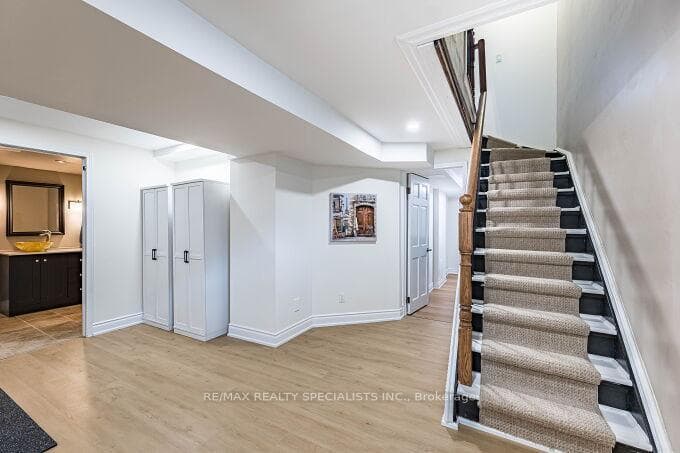7389 Banffshire Court photo 30