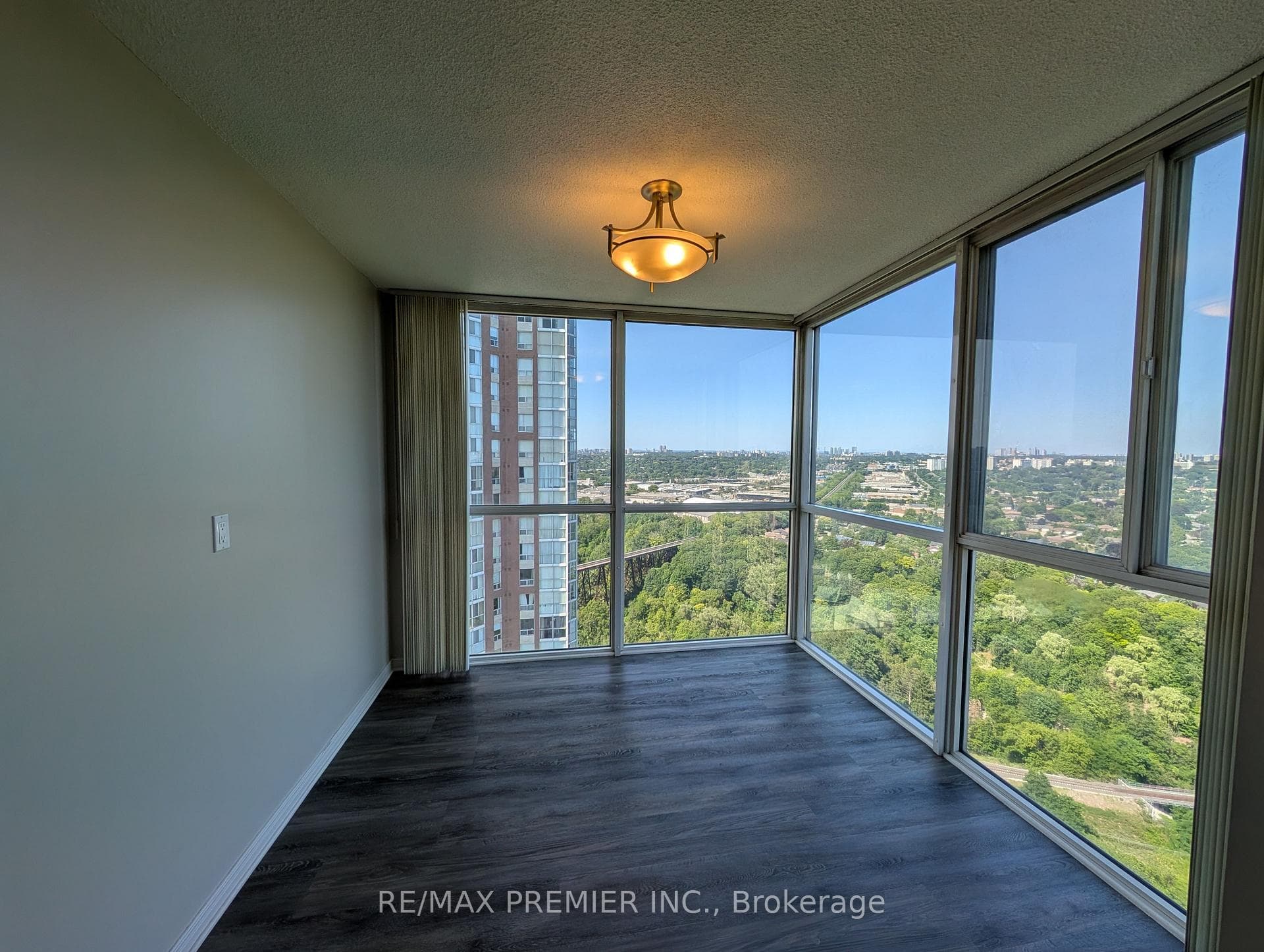 5 Concorde Place Unit 2809 photo 15