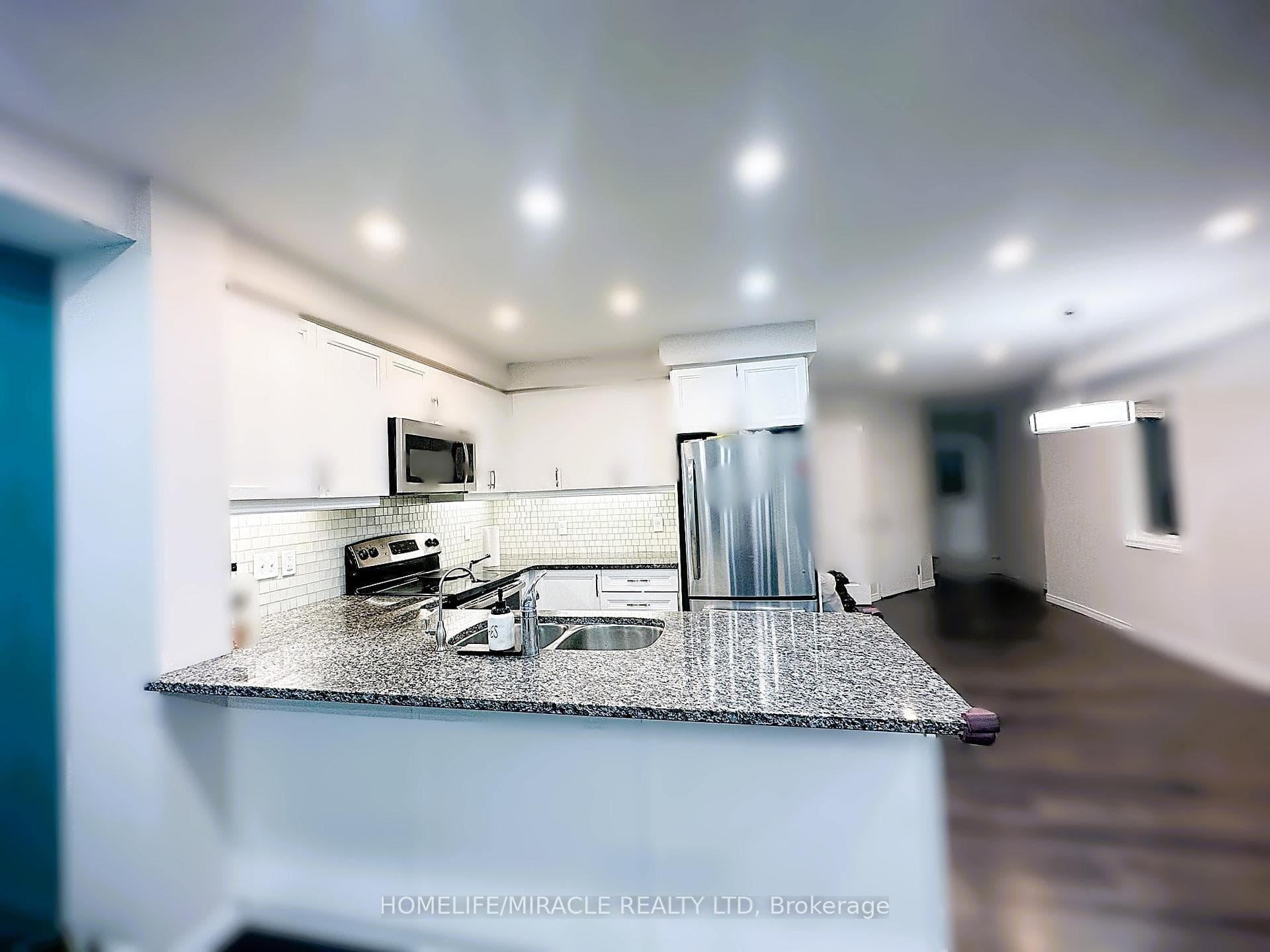 10 Meadowridge Street photo 8
