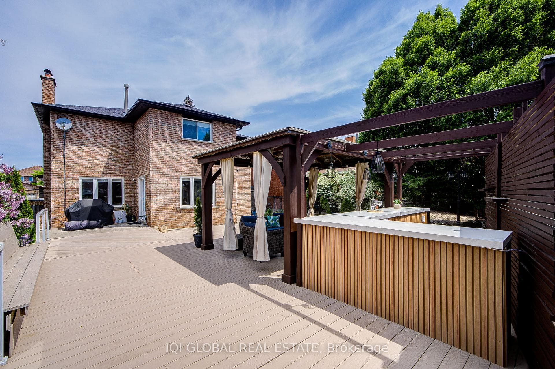 235 Belview Avenue photo 44