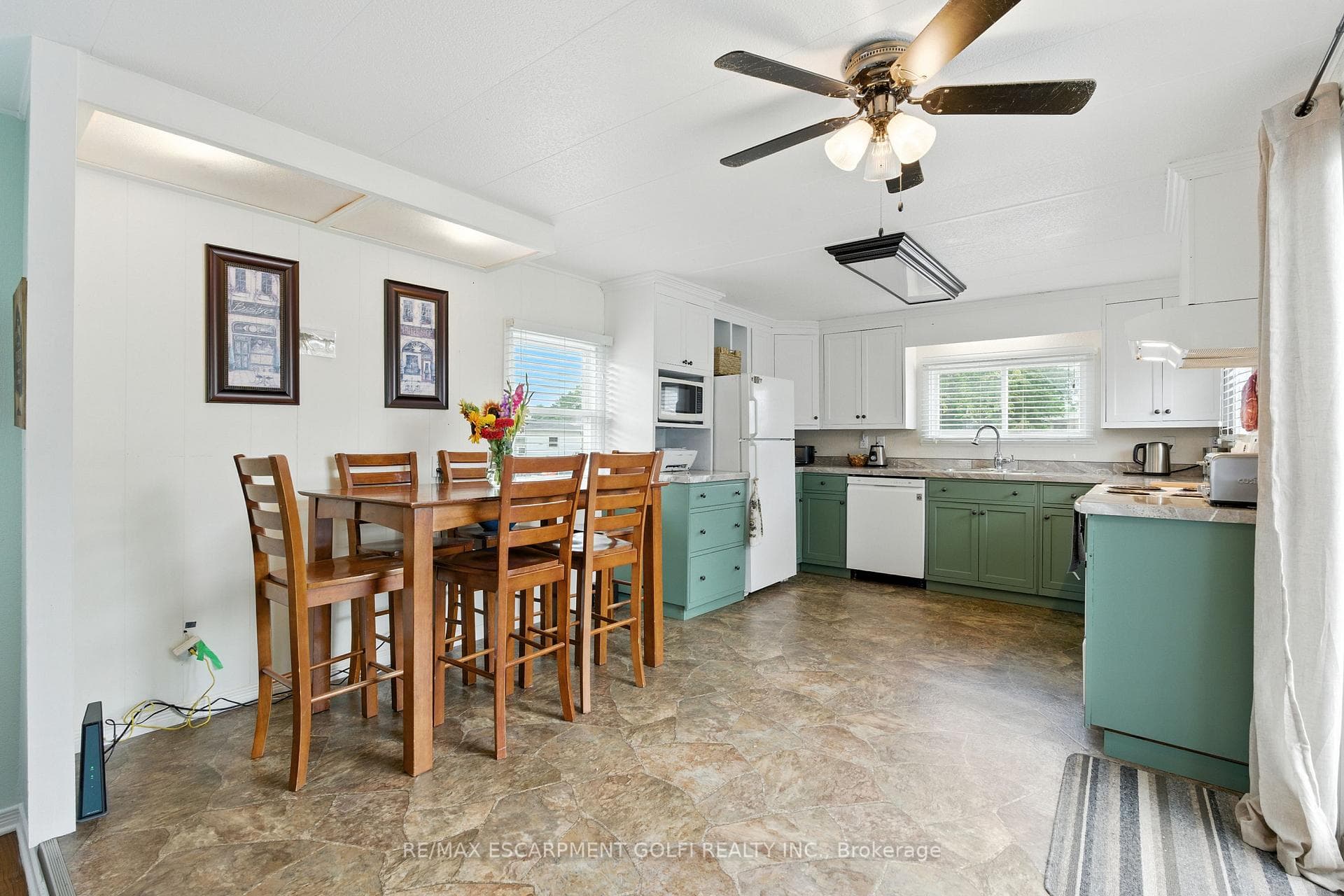 4588 Martha Lane photo 7