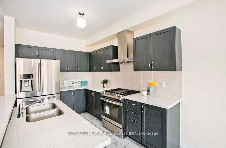 12 Mac Frost Way photo 4