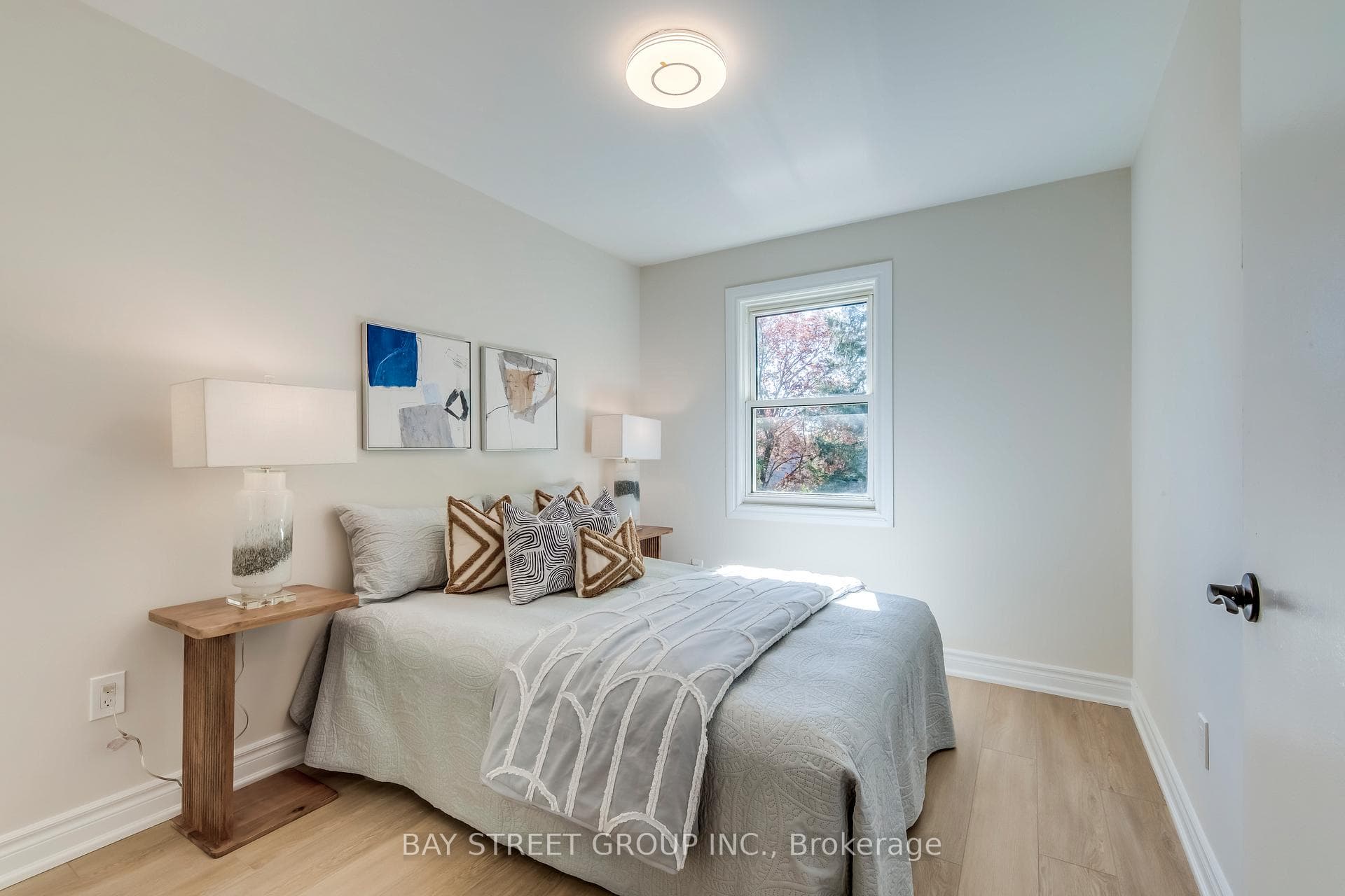 371 Bronte Street Unit 81 photo 25