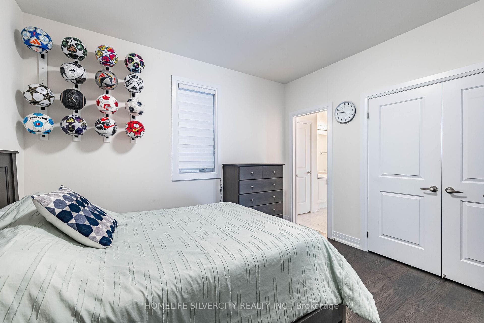 33 Rainbrook Close photo 36