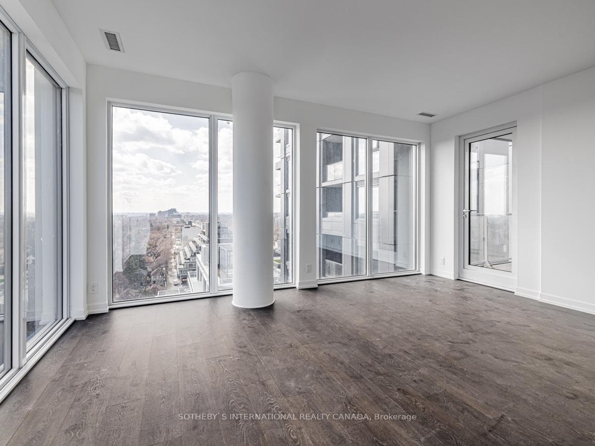 2020 Bathurst Street Unit 1221 photo 18