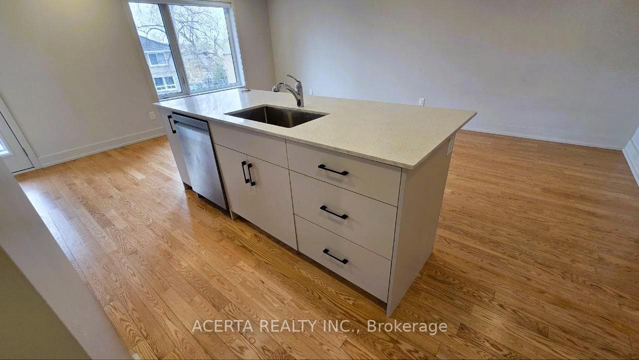 1252 Trenton Avenue Unit B photo 4
