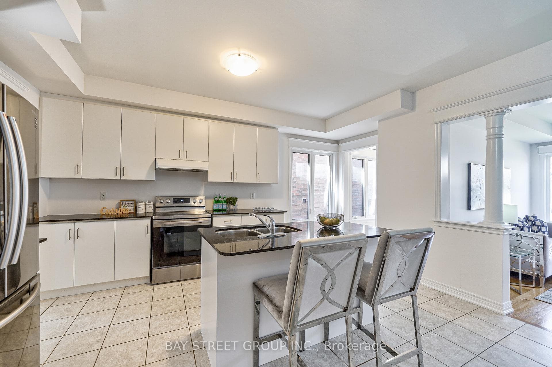 214 Paradelle Drive photo 15