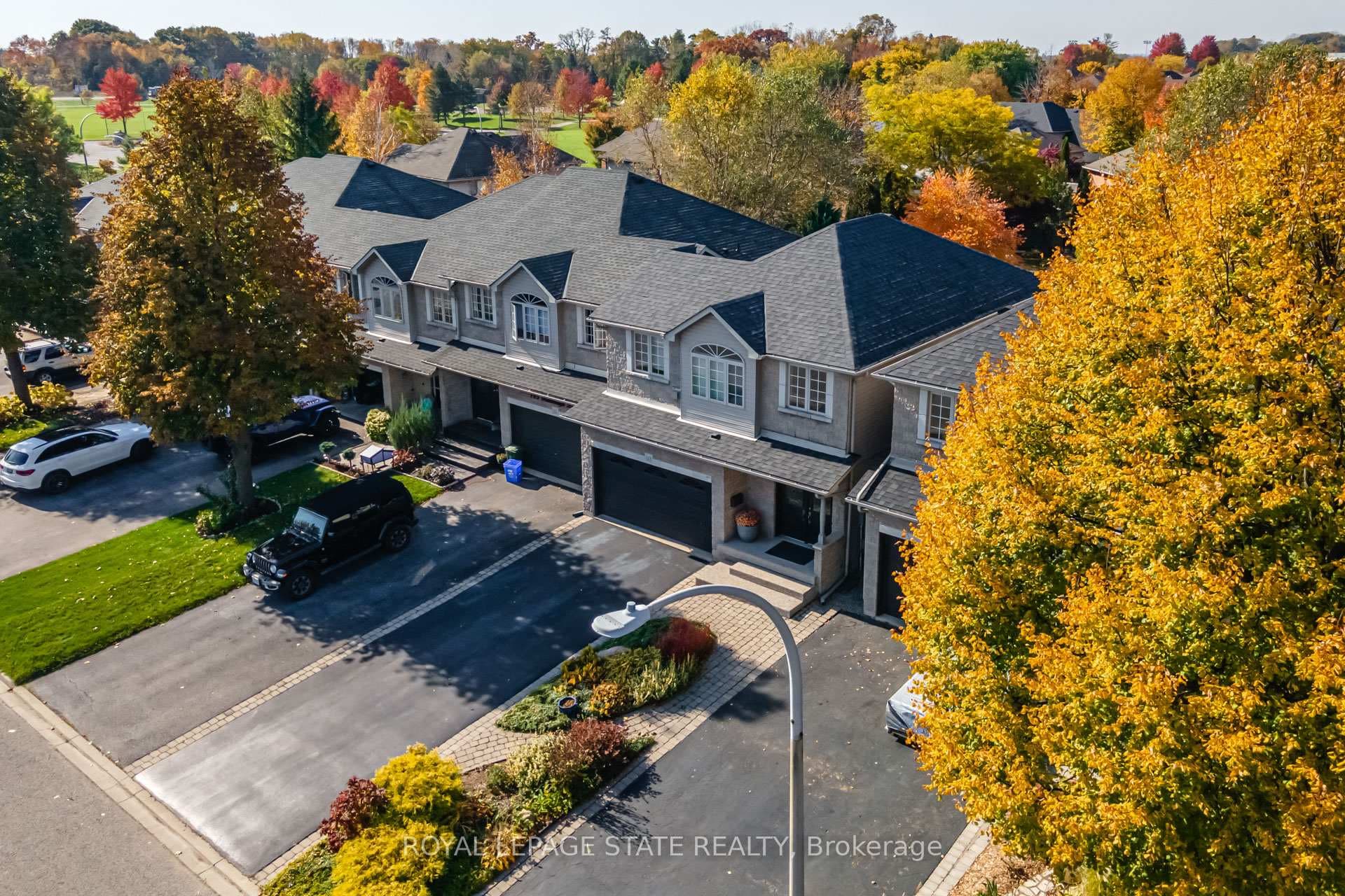 143 Foxborough Drive photo 2