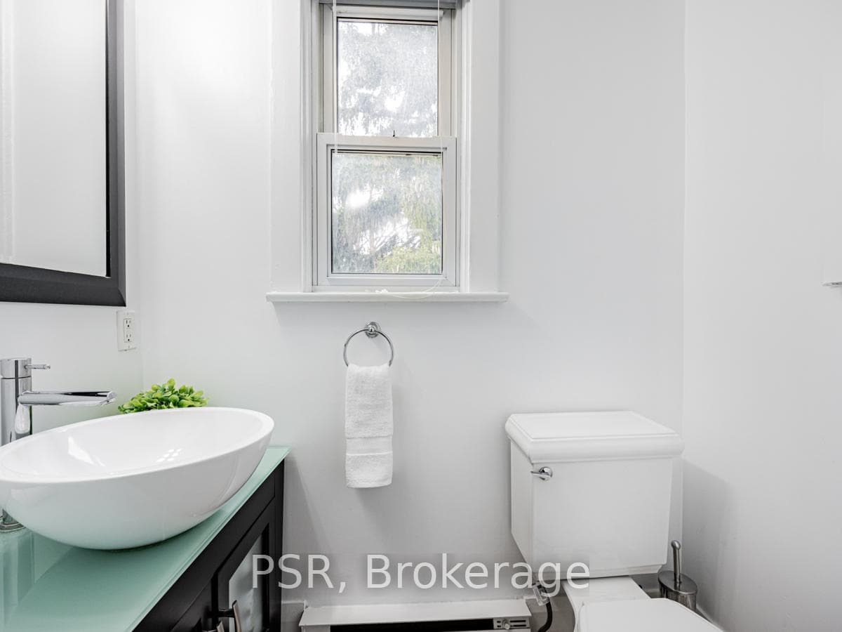478 Merton Street photo 20