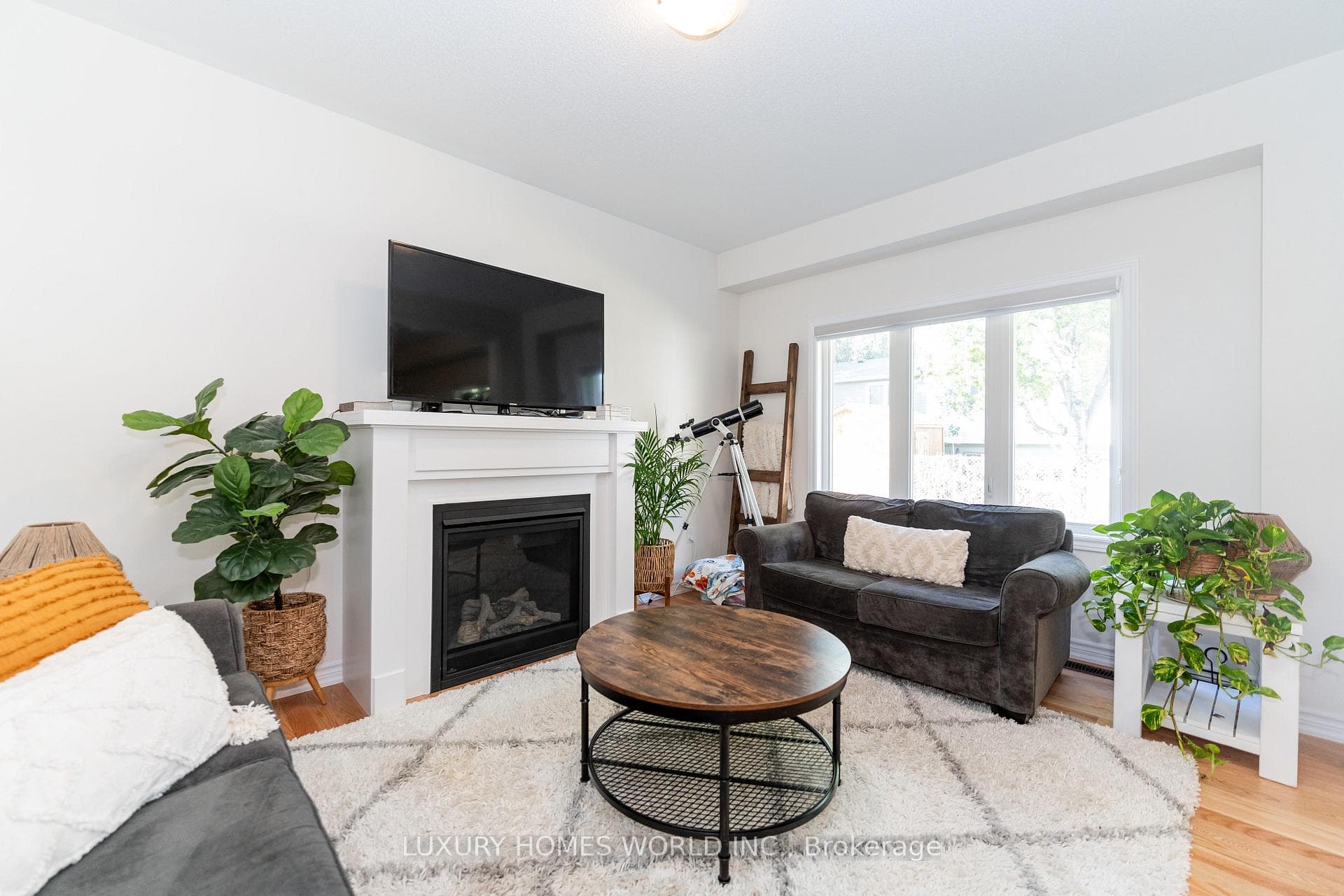 273 Fleetwood Drive photo 18