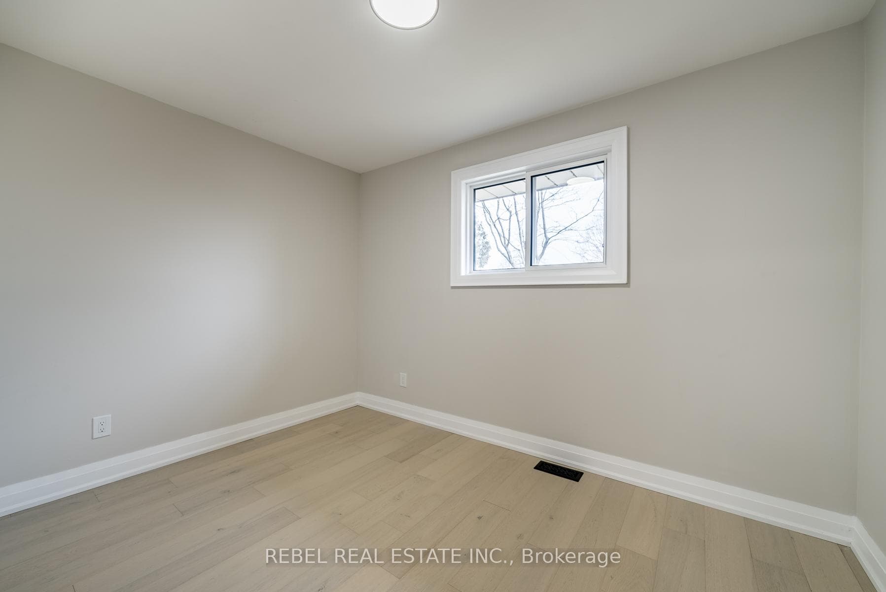 83 Claymore Crescent Unit main photo 15