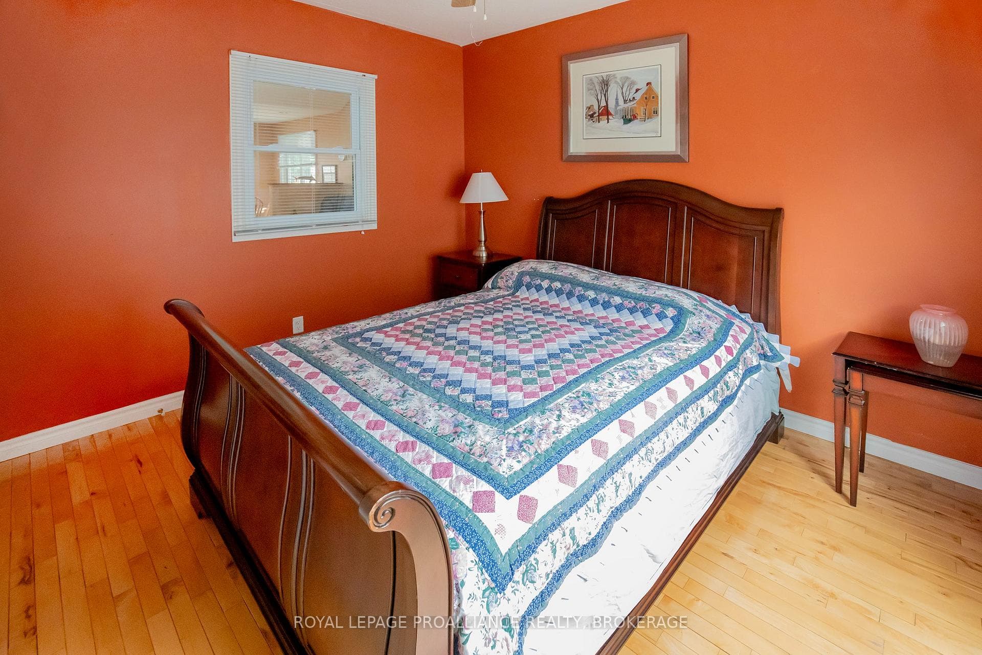 1098 Coverdale Drive photo 12