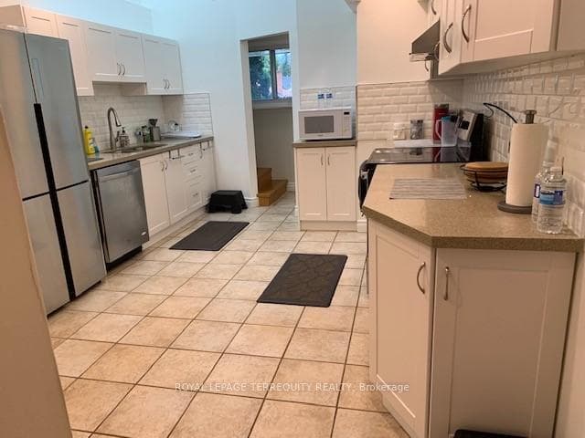 5 Compton Drive photo 6