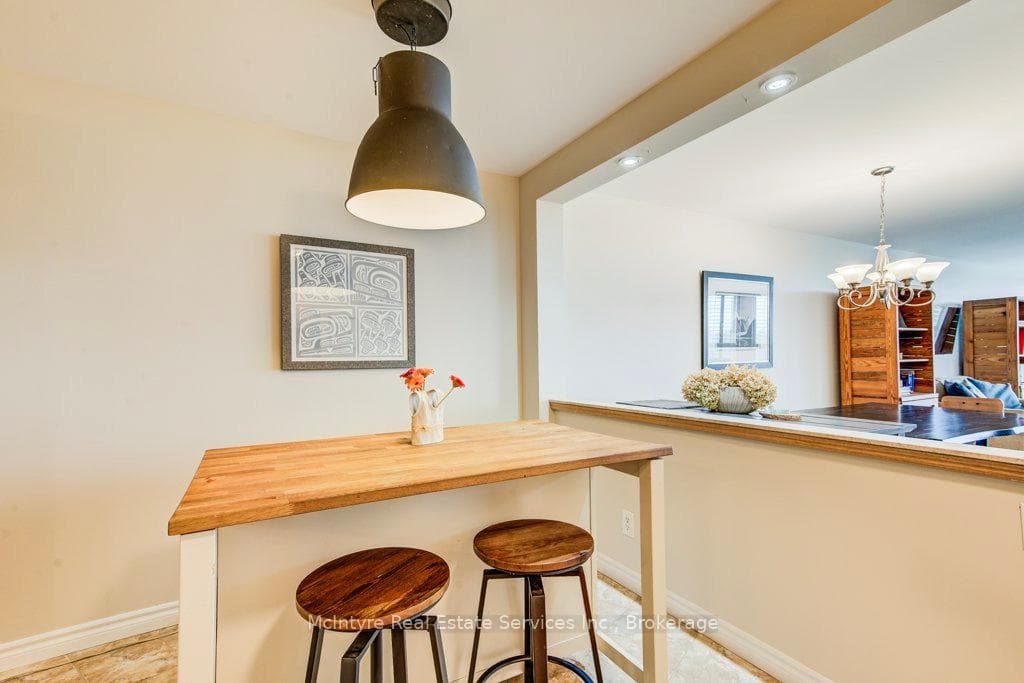 24 Marilyn Drive Unit 704 photo 12