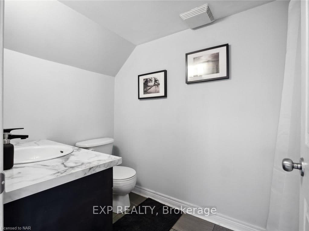 4261 MEADOWVALE Drive photo 20