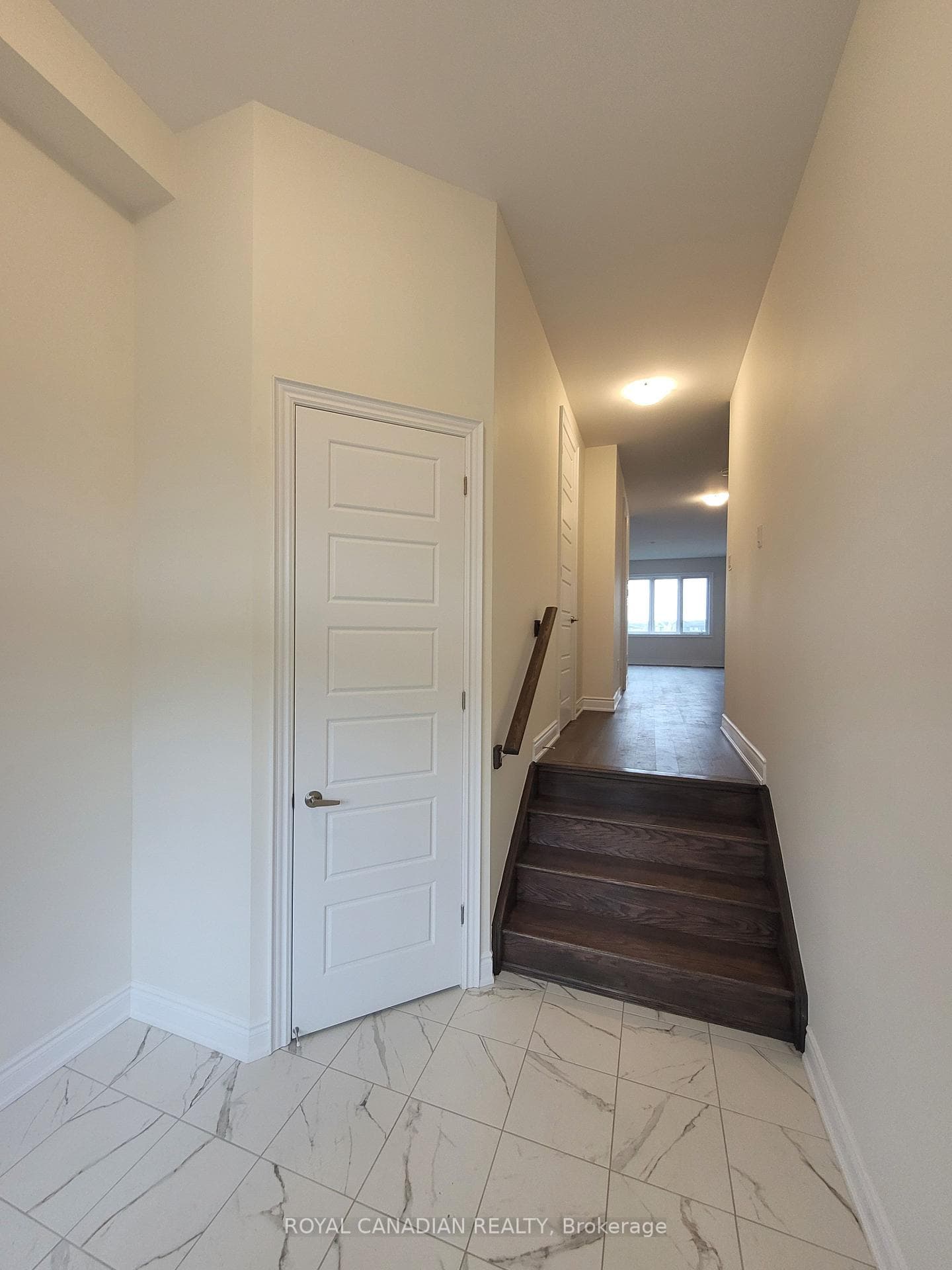 232 Wilmot Road photo 2