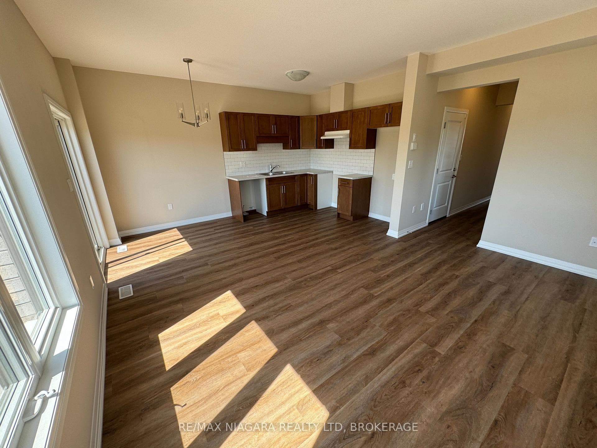 7401 Marvel Drive photo 19