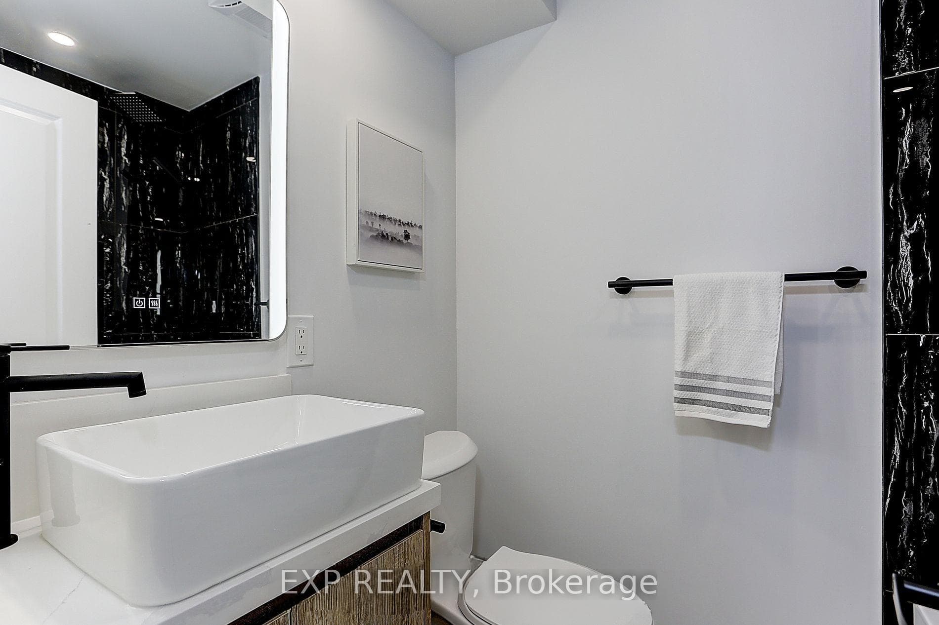 181 Maple Avenue photo 19