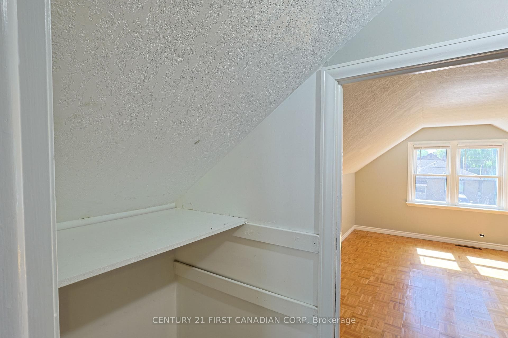 1218 Hamilton Road photo 23