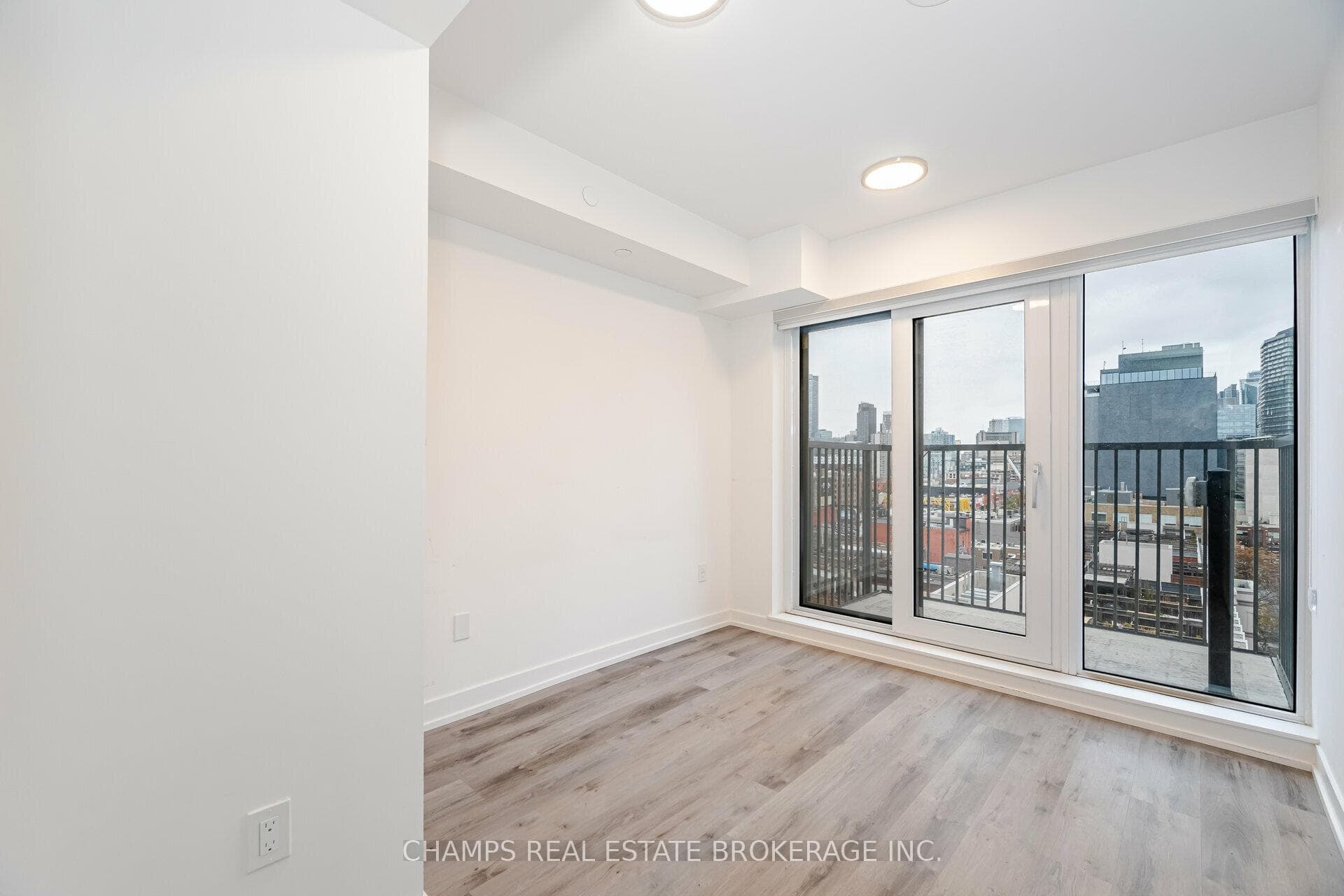2 Augusta Avenue Unit 1103 photo 17