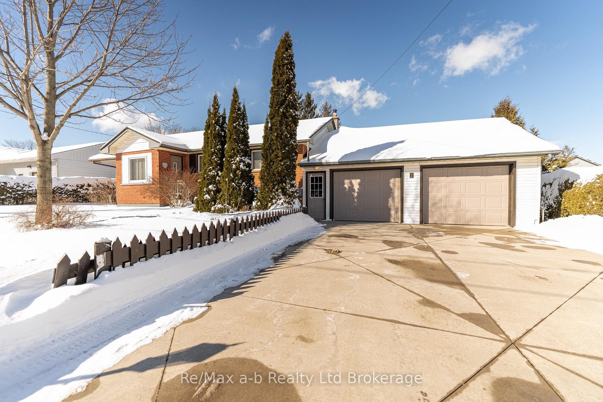 Large Double Car Garage