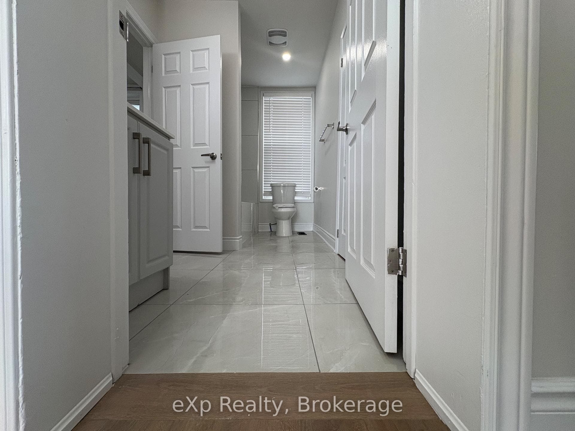 160 Nelson Street Unit Front photo 6