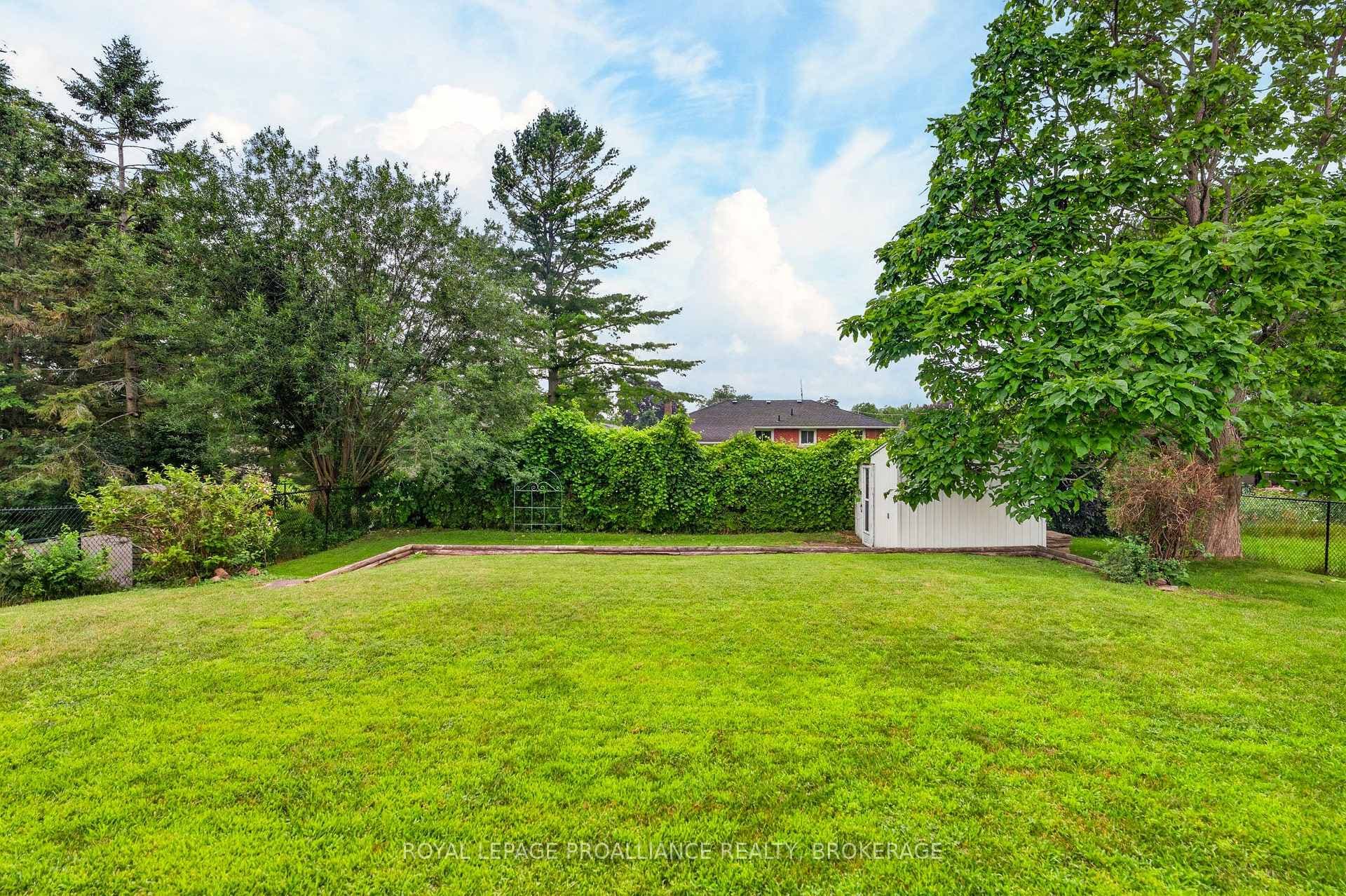 34 Sherwood Avenue photo 31