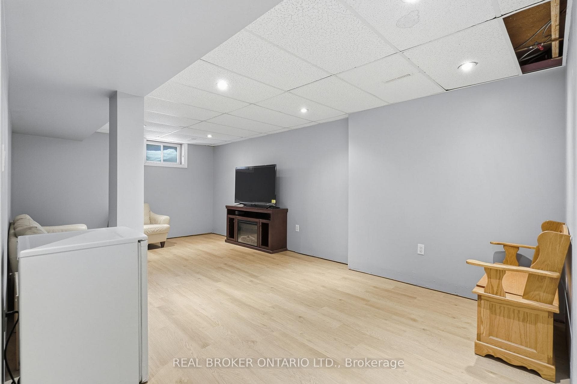 325 William Street Unit 11 photo 28