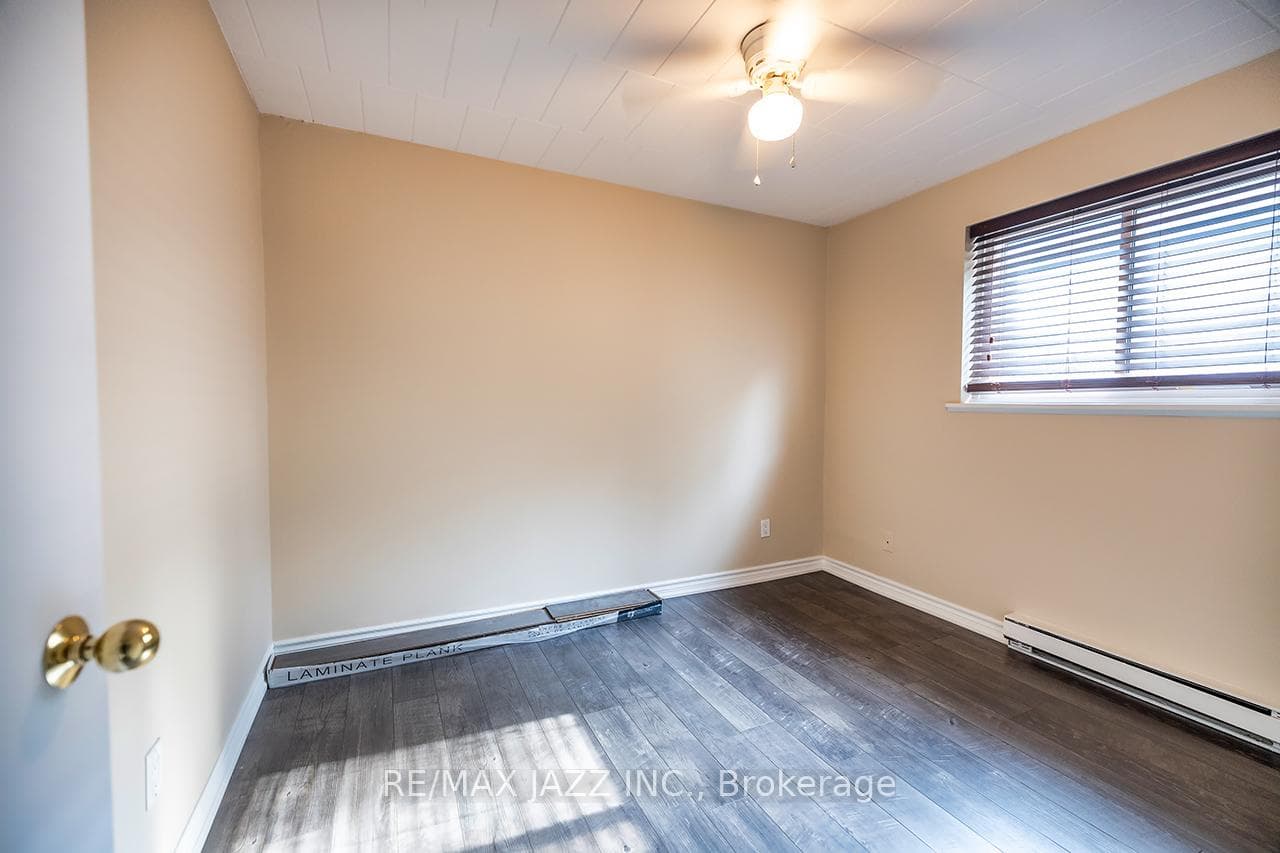 540 Mary Street Unit 2 photo 7