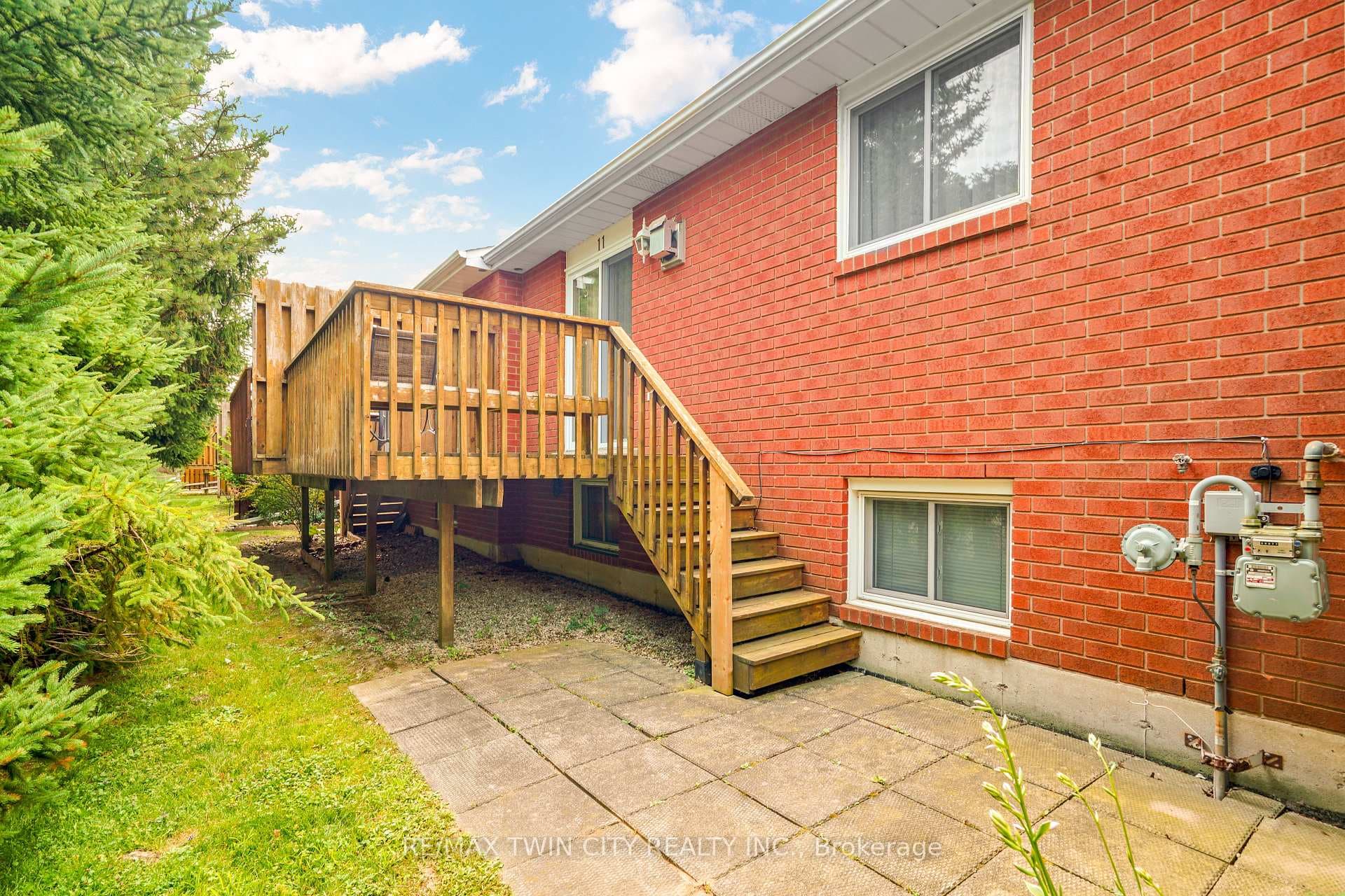 1 Buchanan Crescent Unit 11 photo 36