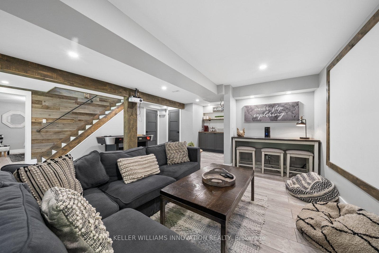 371 Skene Road photo 29