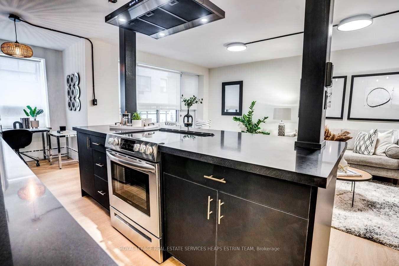 420 Eglinton Avenue Unit 206 photo 10