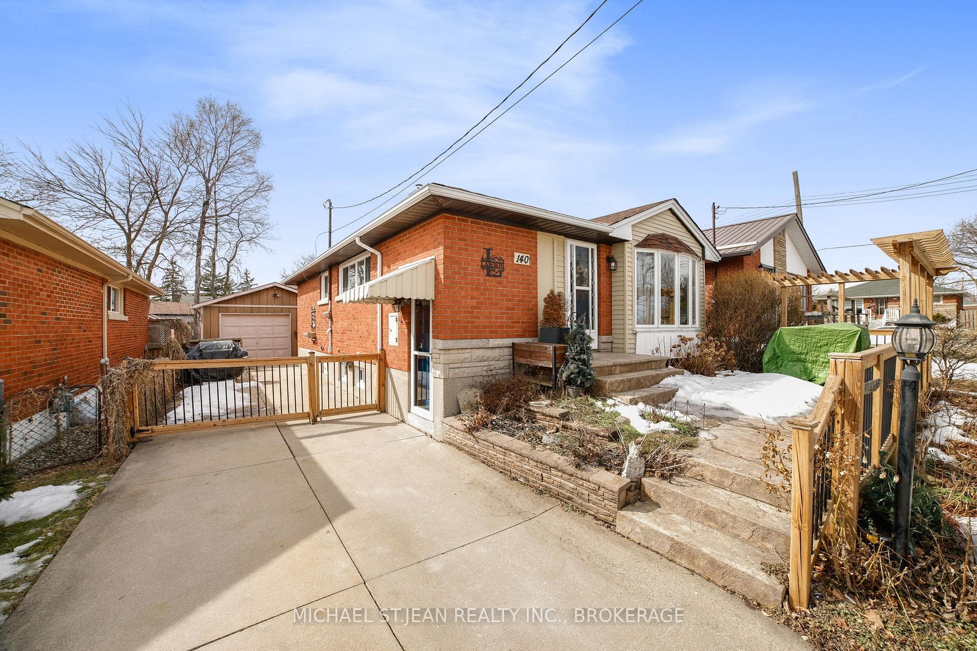 140 Burkholder Drive photo 2