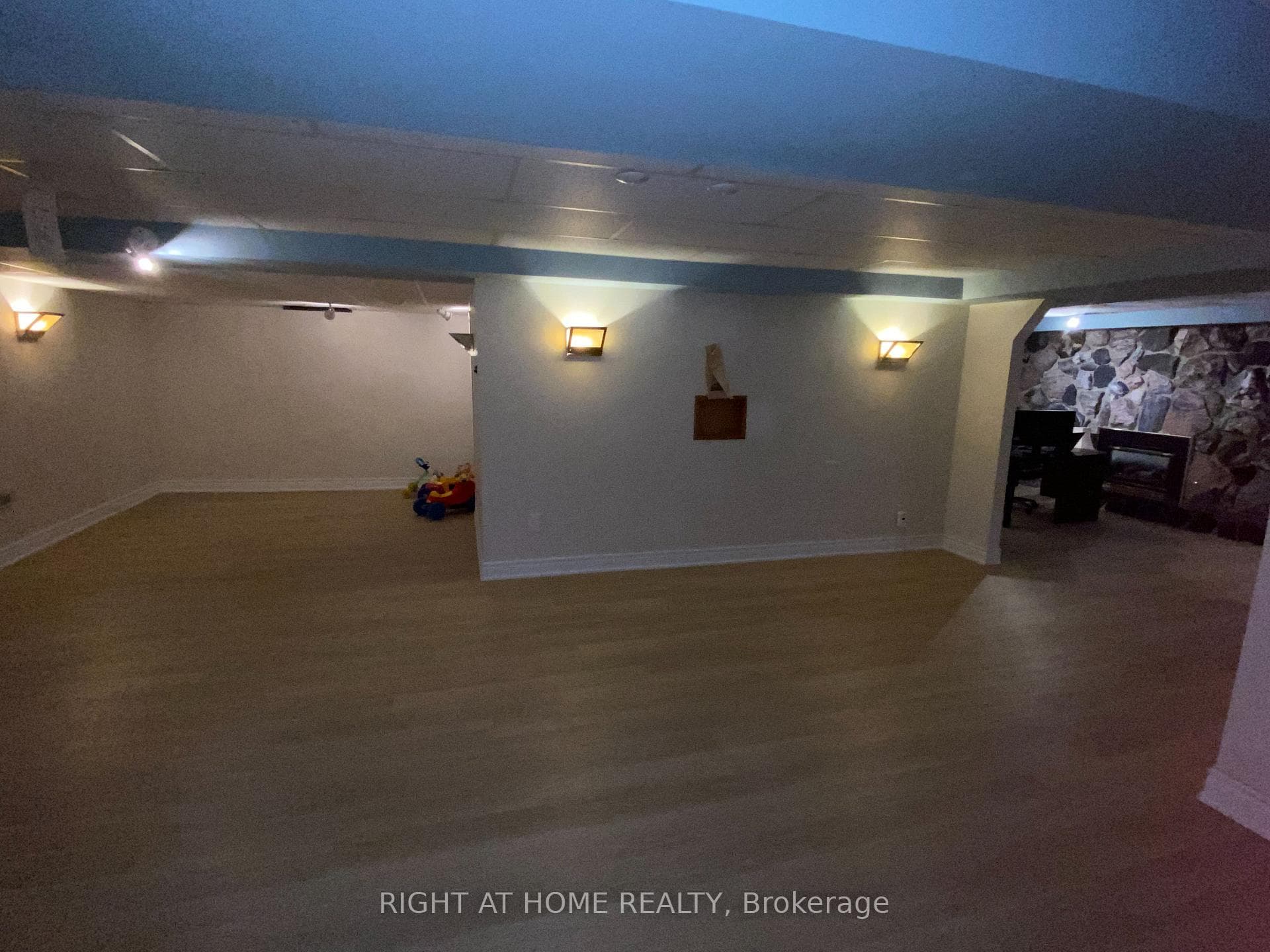 92 Nelson Circle photo 19
