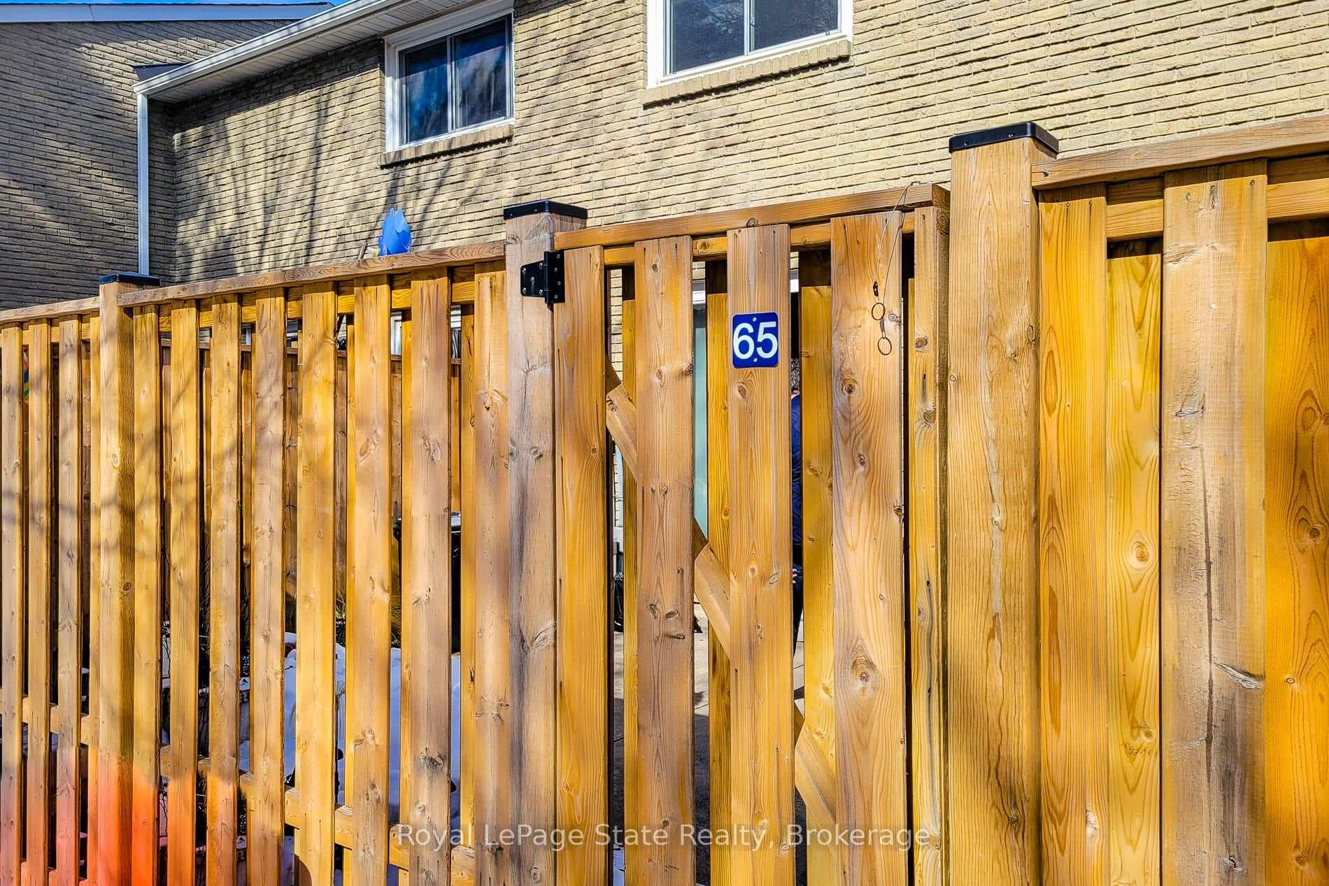 151 Gateshead Crescent Unit 65 photo 18