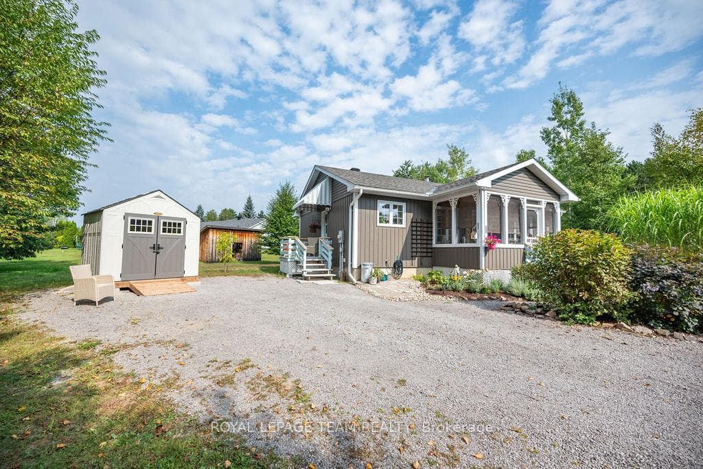 33 JACKPINE Street photo 1