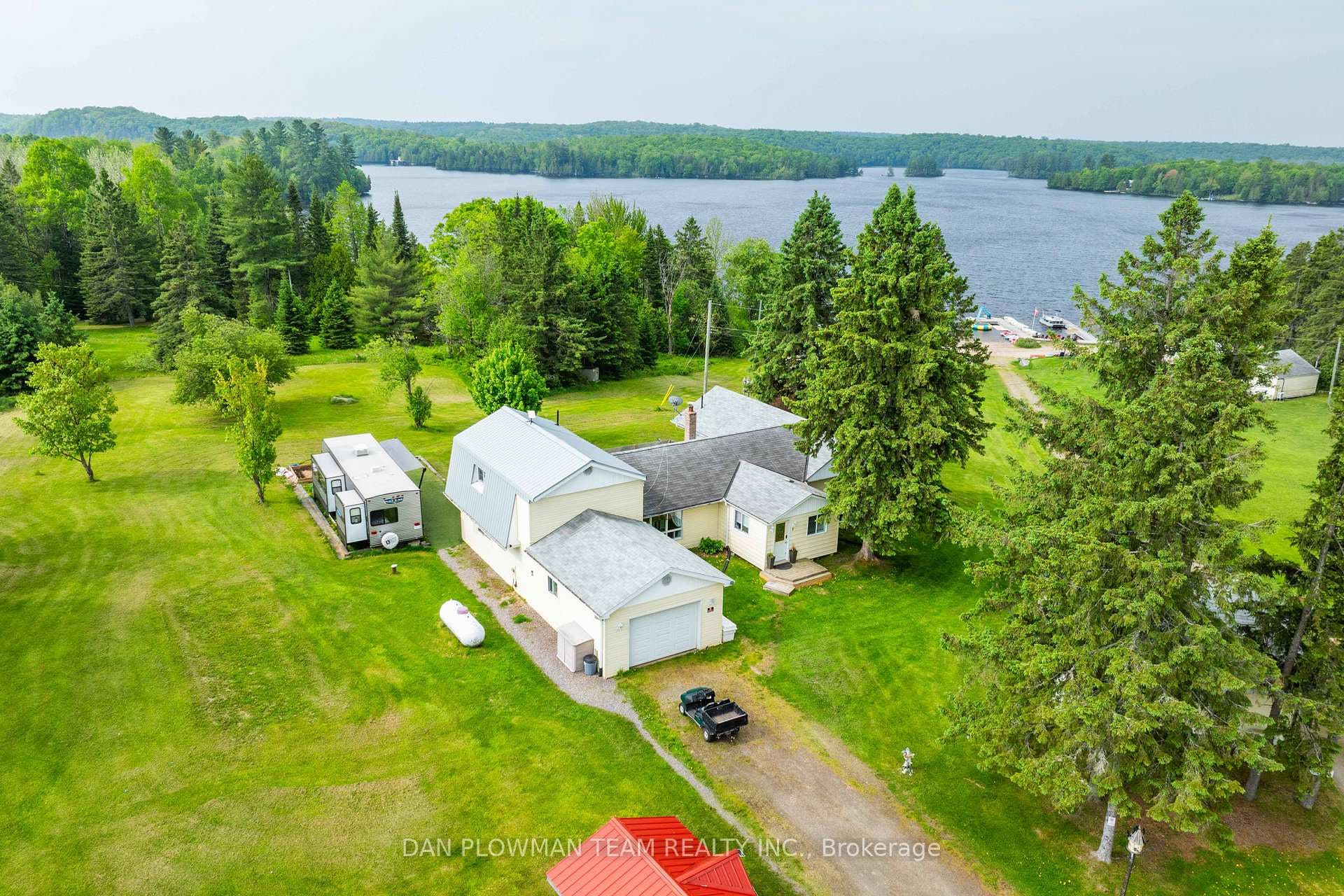 184 Chapman Drive photo 2