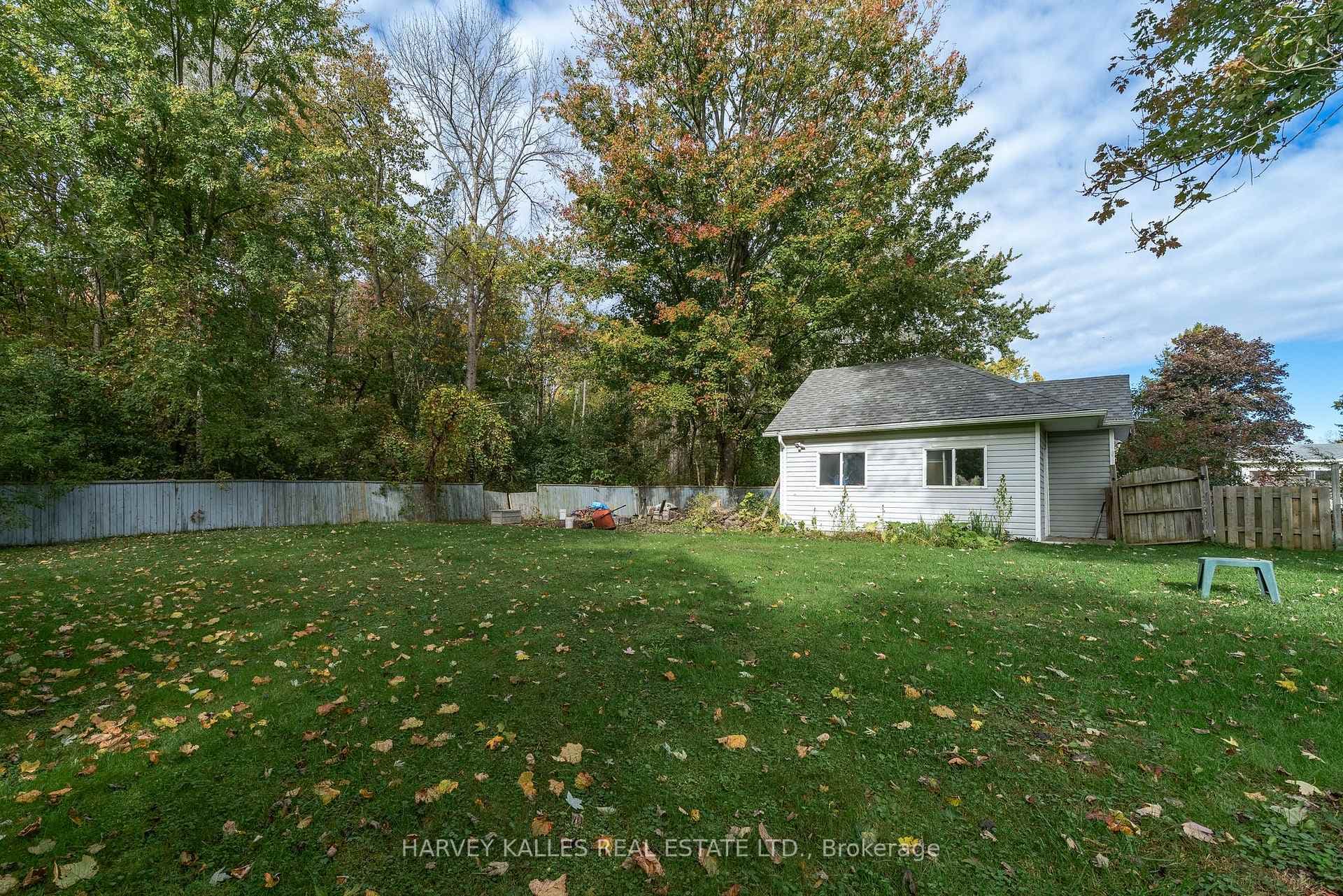 511 Montrose Road photo 25