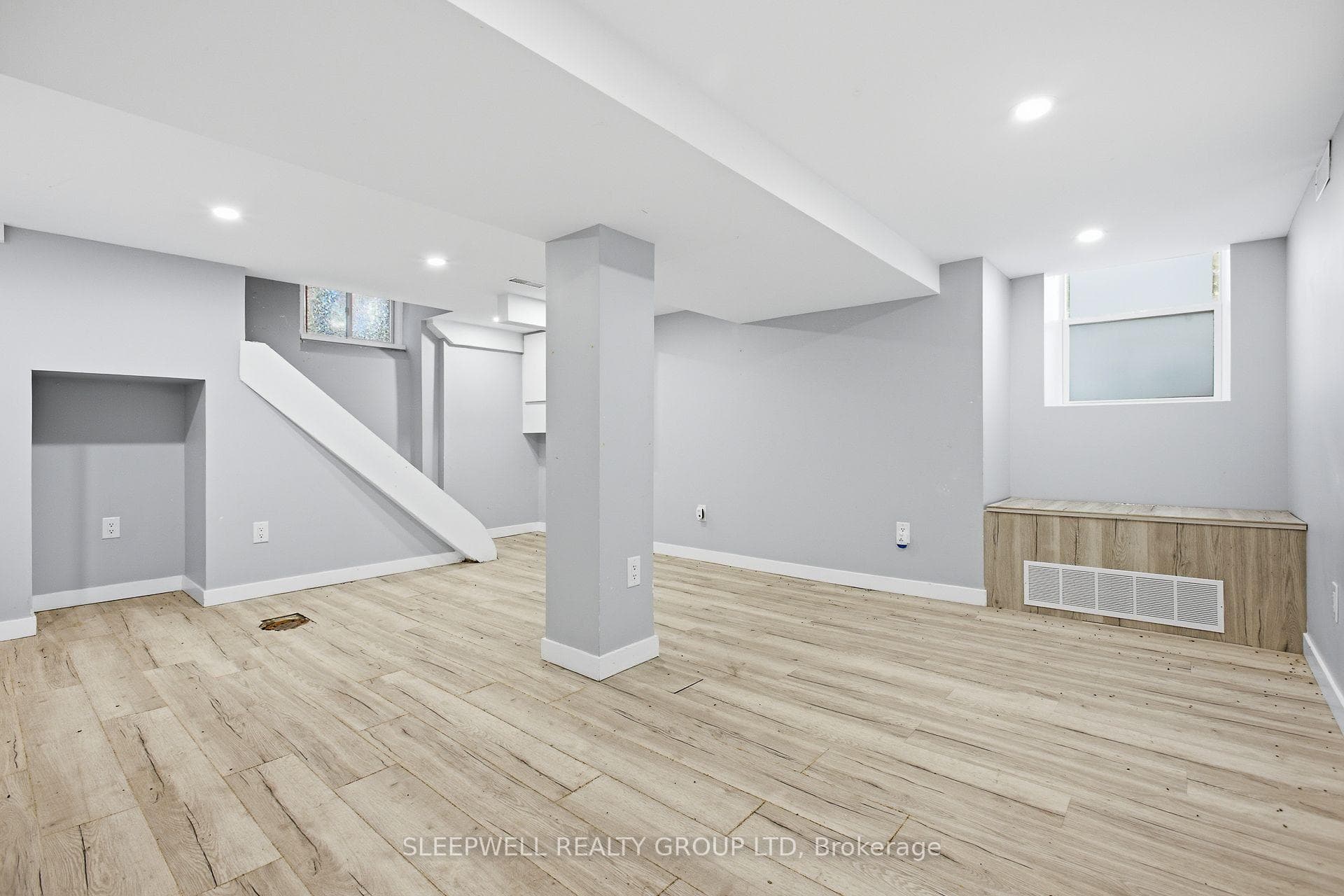 80 Fourth Avenue photo 17