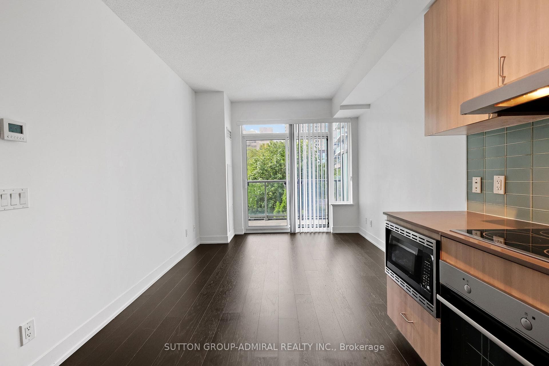7 Kenaston Gardens Unit 124 photo 12